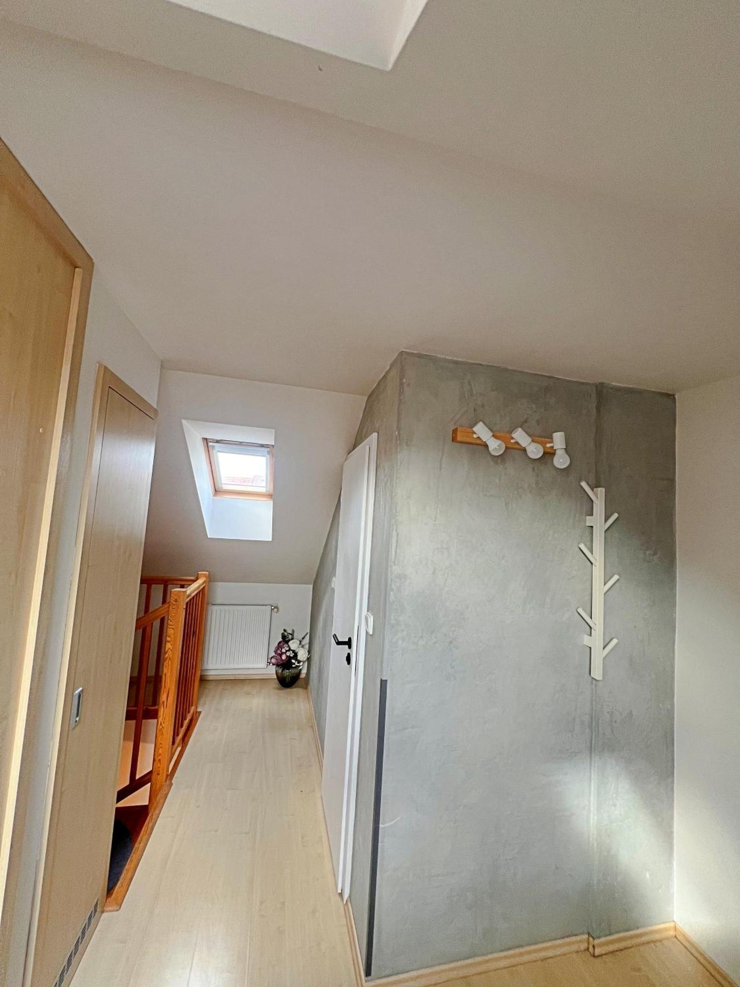 Mezonetovy Apartman V Centru Praga Exterior foto